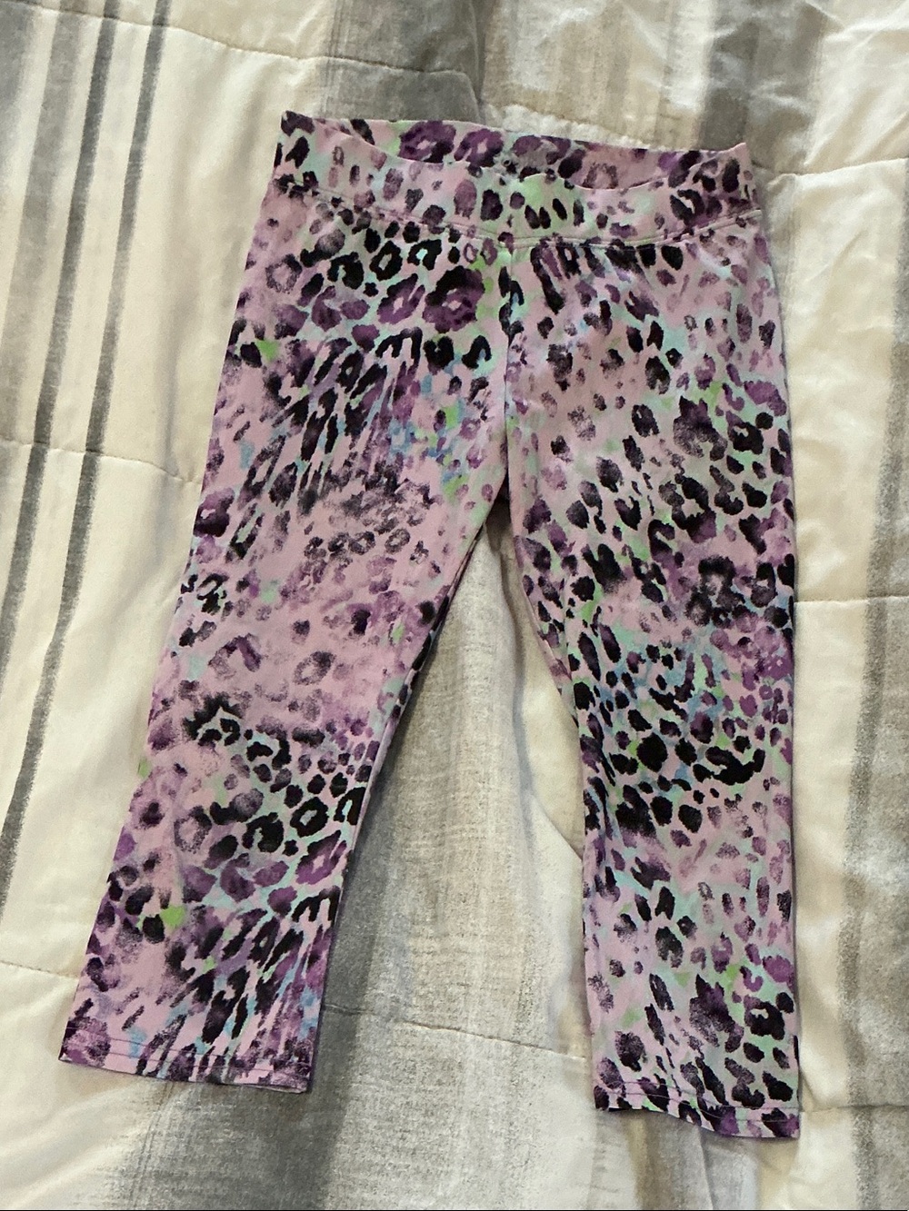 Justice Purple Leopard Print Capri Leggings with Multicolor Spots